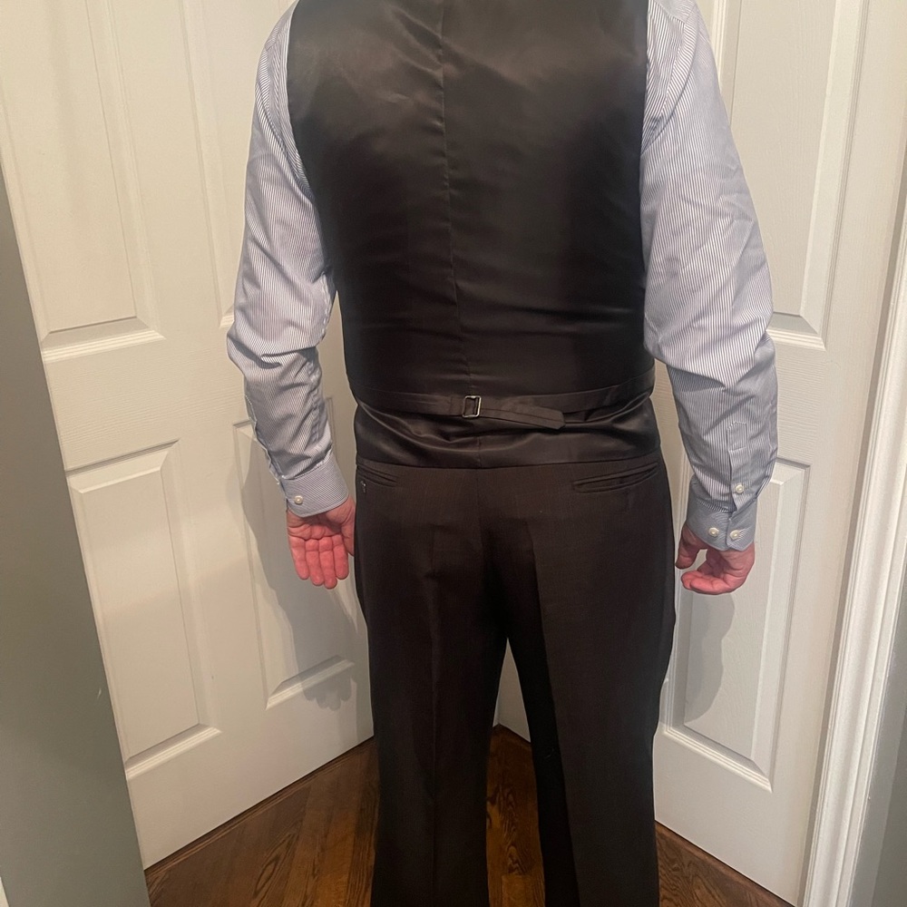 Suit - Picture 3 of 16